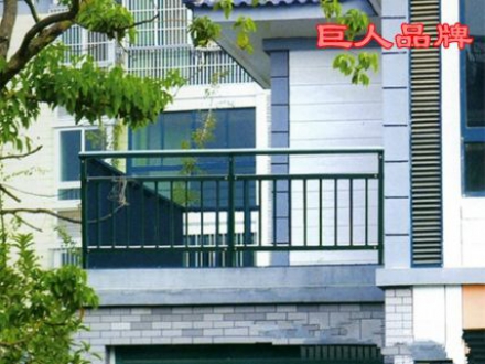 黑色陽臺(tái)護(hù)欄